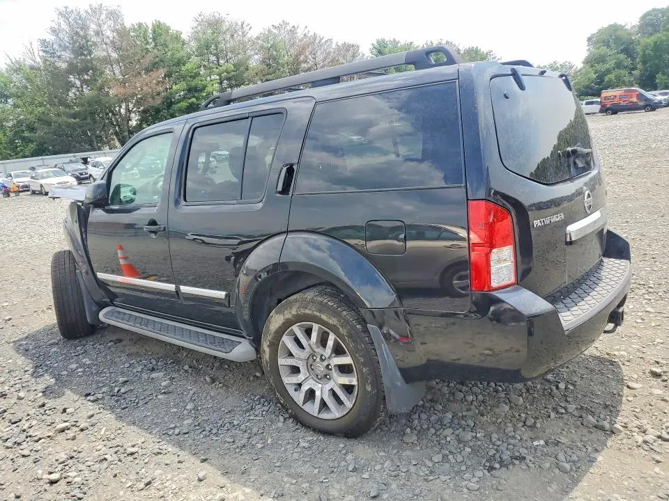 2010 NISSAN PATHFINDER S  