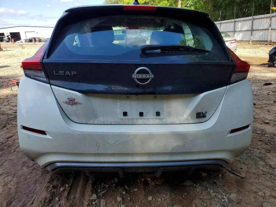 2023 NISSAN LEAF SV PLUS  
