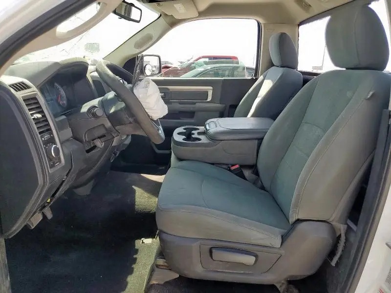 2016 RAM 1500 ST  