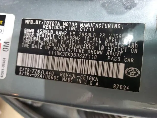 2011 TOYOTA CAMRY SE  