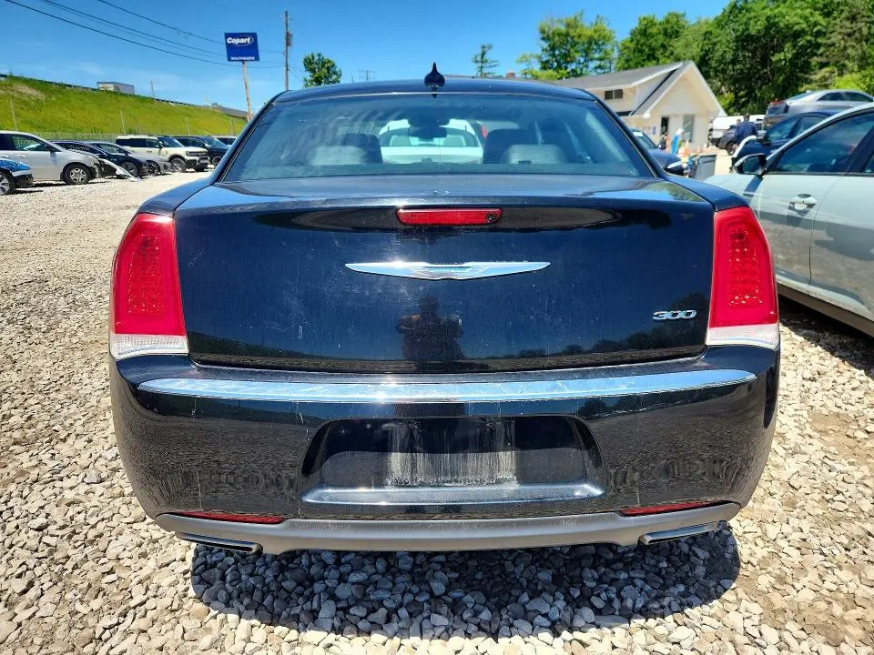 2015 CHRYSLER 300 LIMITED  
