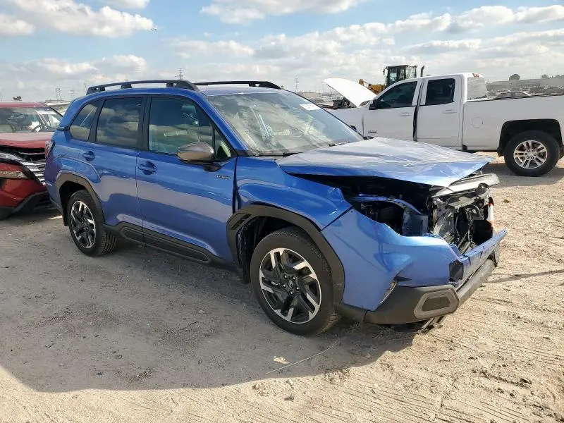 2025 SUBARU FORESTER LIMITED  
