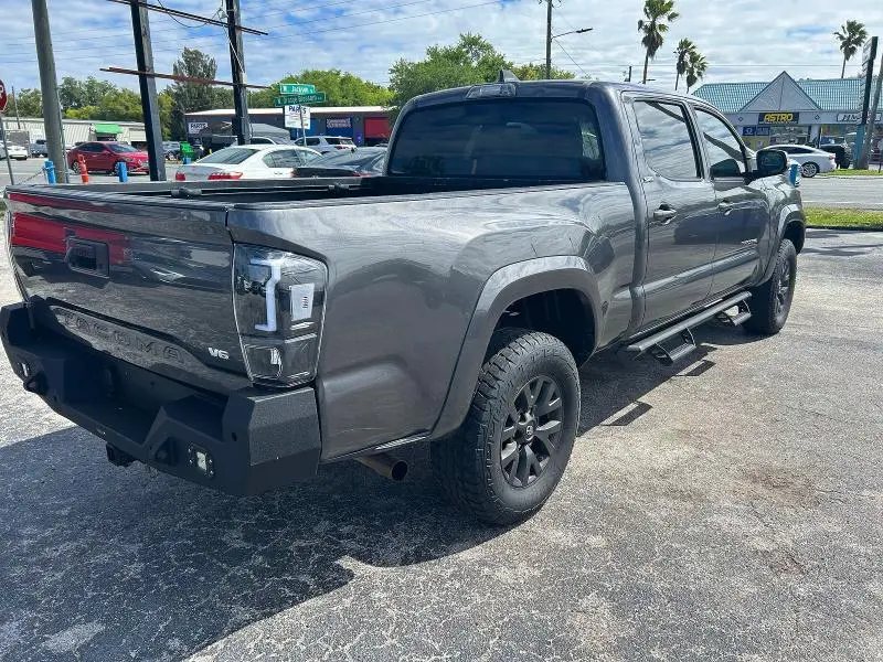 2020 TOYOTA TACOMA SR5 V6  