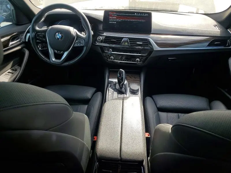 2021 BMW 530 XI  