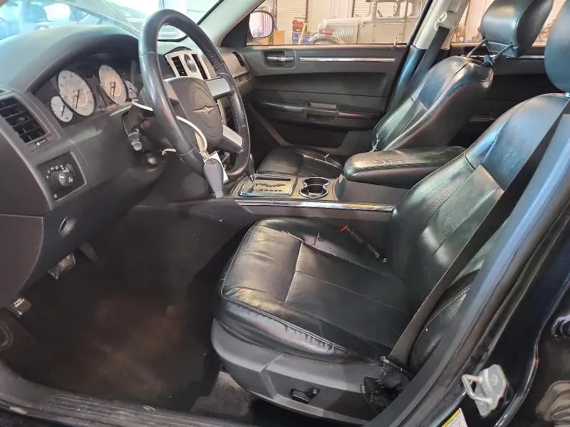 2010 CHRYSLER 300 TOURING  