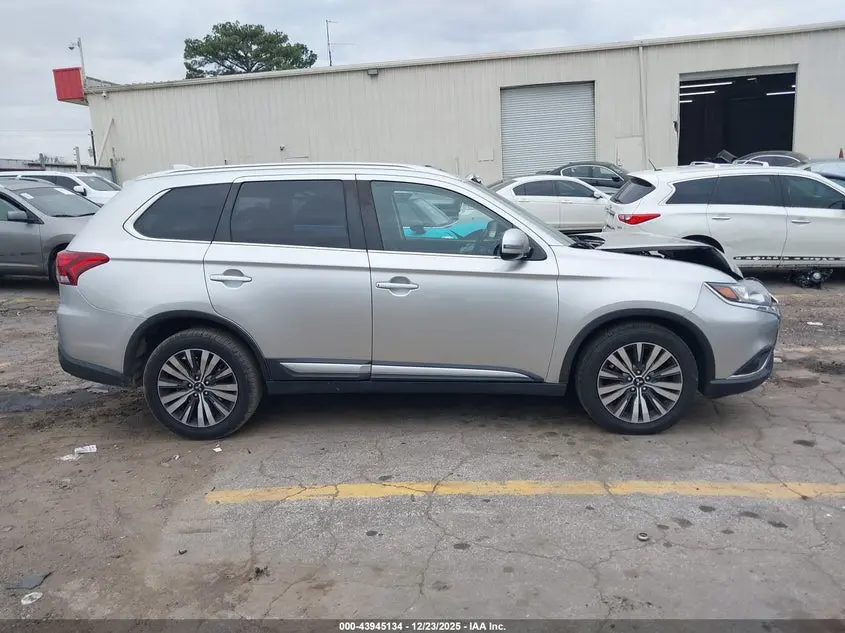 2020 MITSUBISHI OUTLANDER  