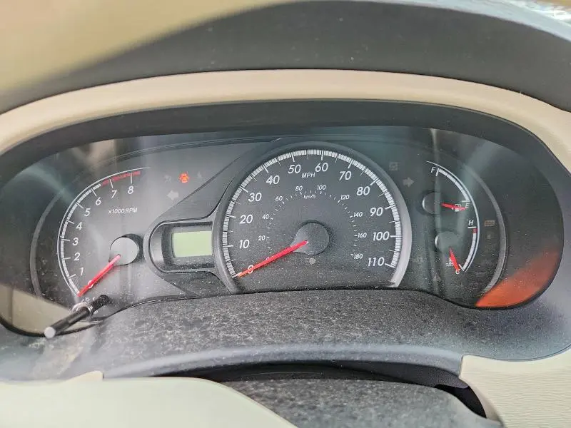2012 TOYOTA SIENNA LE  