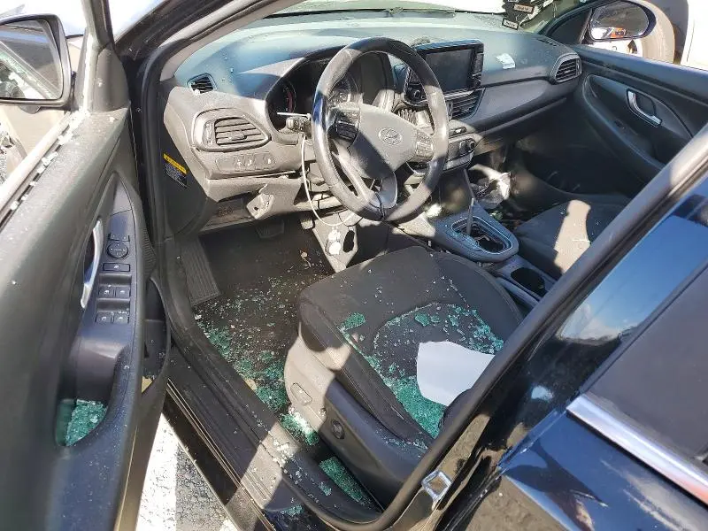 2018 HYUNDAI ELANTRA GT BASE  