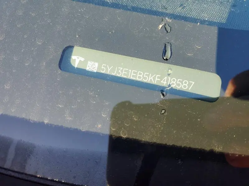 2019 TESLA MODEL 3   