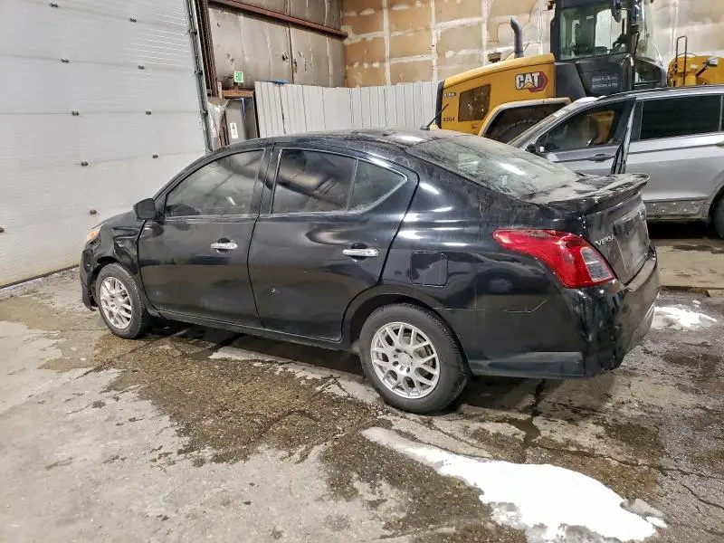 2019 NISSAN VERSA S  