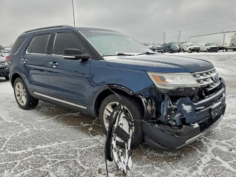 2016 FORD EXPLORER XLT  