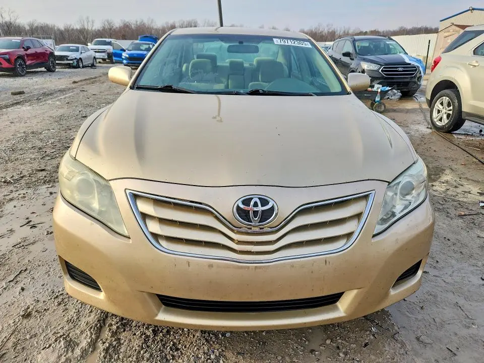 2011 TOYOTA CAMRY LE  