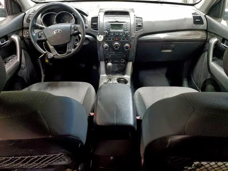 2012 KIA SORENTO BASE  