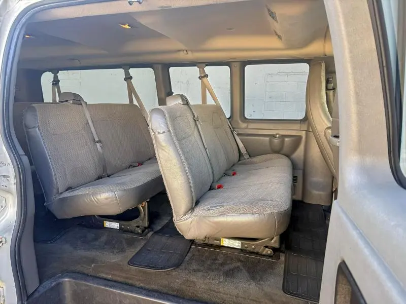 2015 GMC SAVANA G3500 LT  