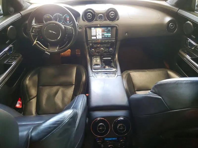 2015 JAGUAR XJ   