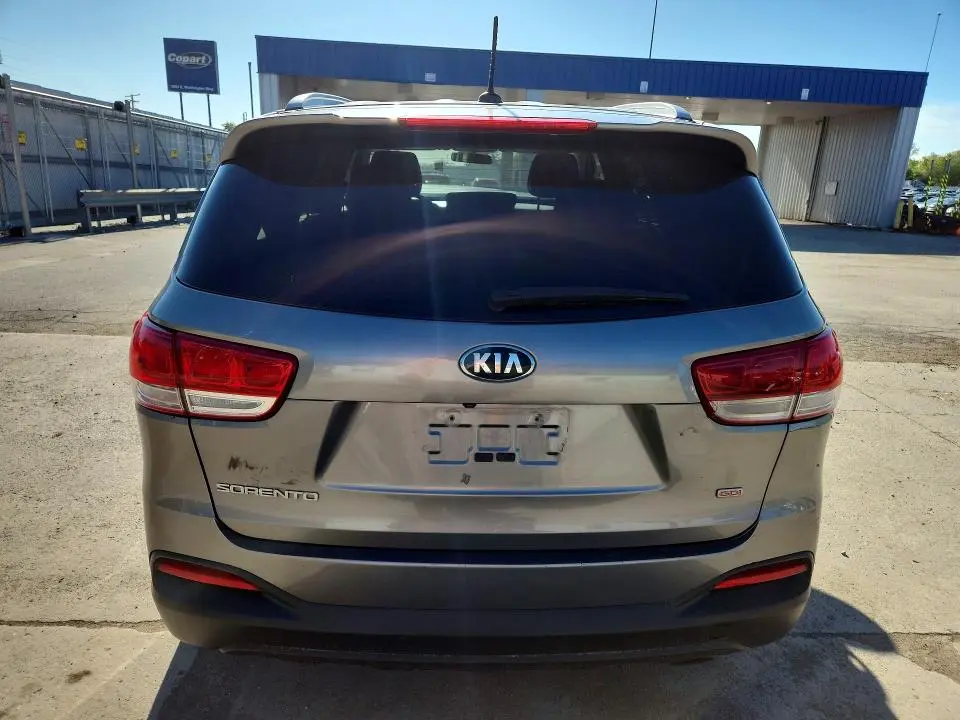 2016 KIA SORENTO LX  