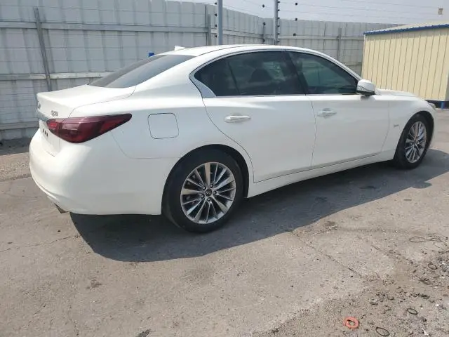 2018 INFINITI Q50 LUXE  