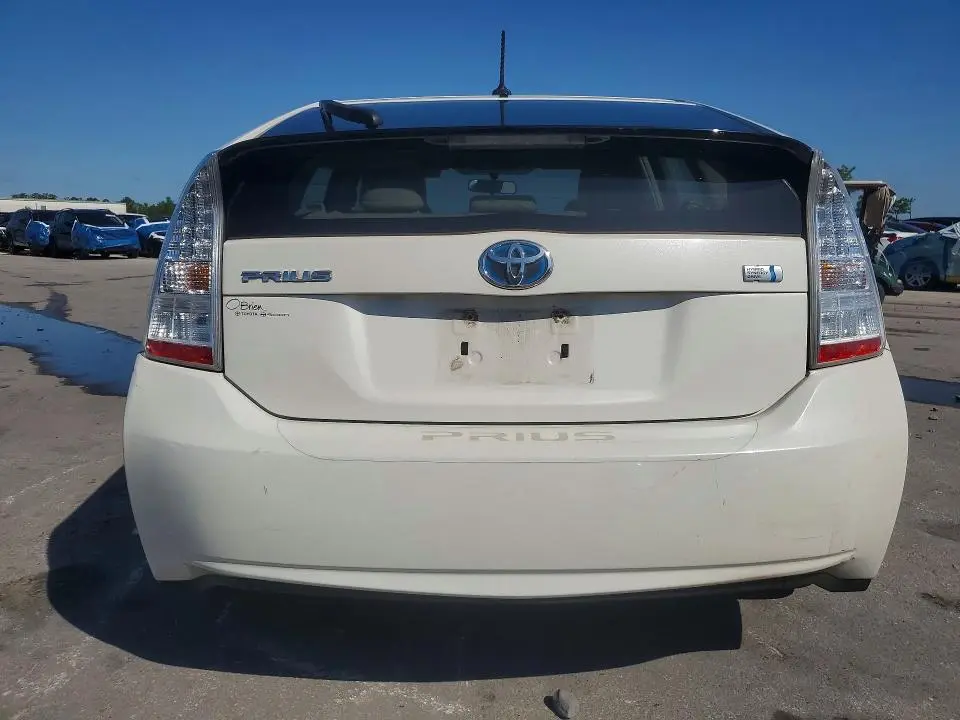 2010 TOYOTA PRIUS II  