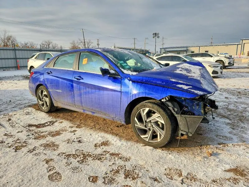 2024 HYUNDAI ELANTRA SEL  