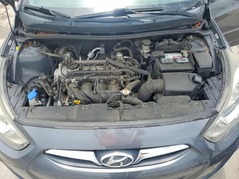 2012 HYUNDAI ACCENT GLS  