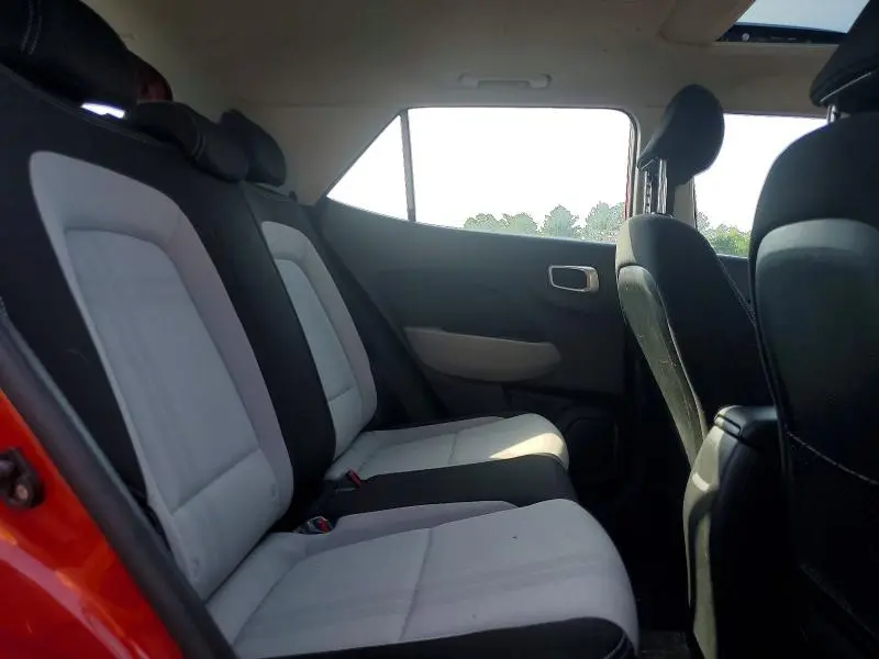 2022 HYUNDAI VENUE SEL  