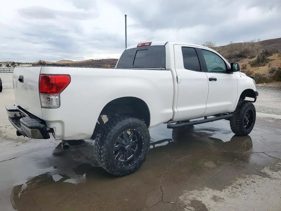 2013 TOYOTA TUNDRA DOUBLE CAB SR5  