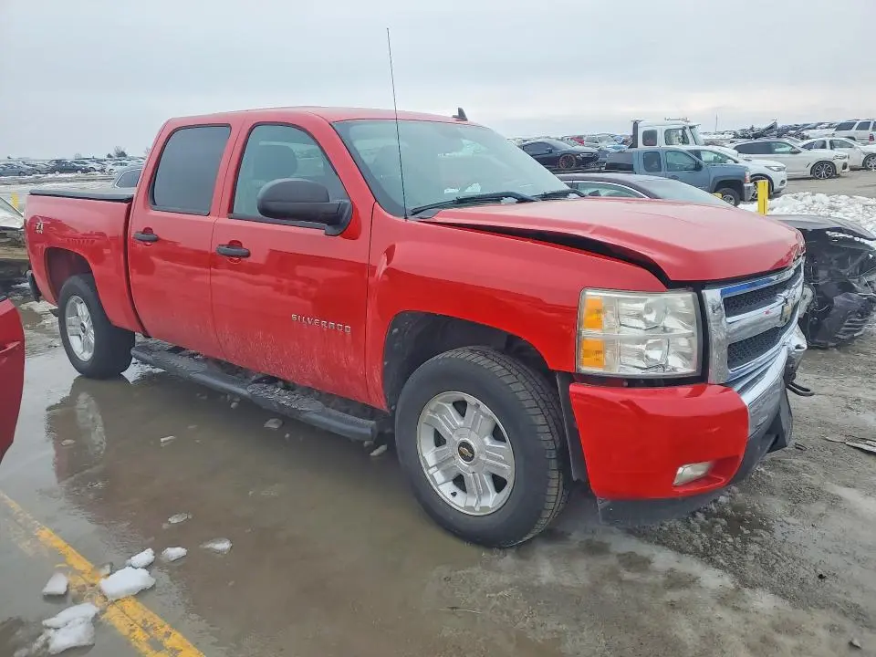 2011 CHEVROLET SILVERADO K1500 LT  