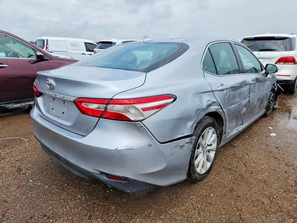 2020 TOYOTA CAMRY LE  