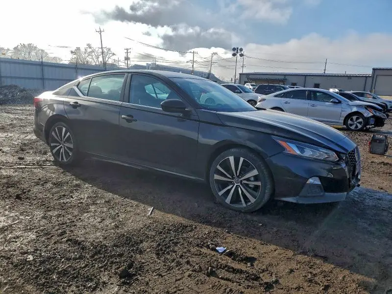 2021 NISSAN ALTIMA SR  