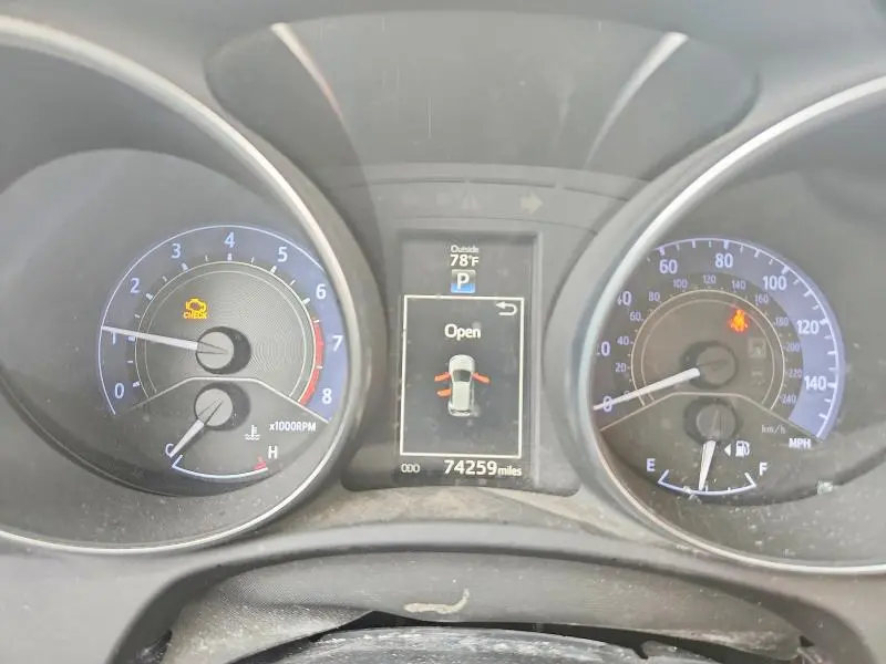 2018 TOYOTA COROLLA IM   