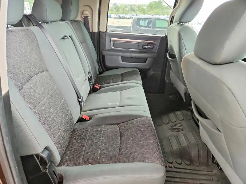 2015 RAM 2500 SLT  