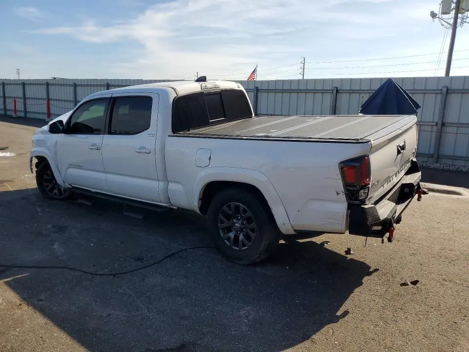 2022 TOYOTA TACOMA SR5 V6  