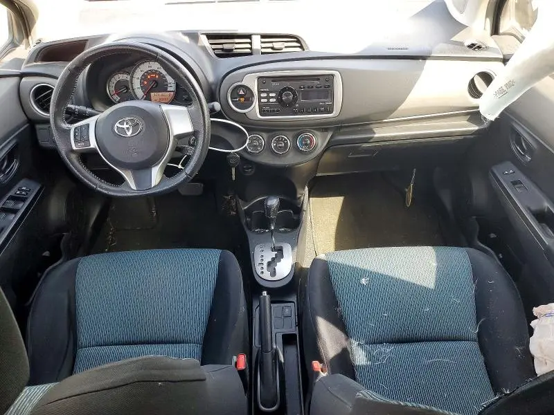 2013 TOYOTA YARIS 5-DOOR SE  