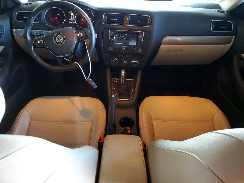 2017 VOLKSWAGEN JETTA SE  