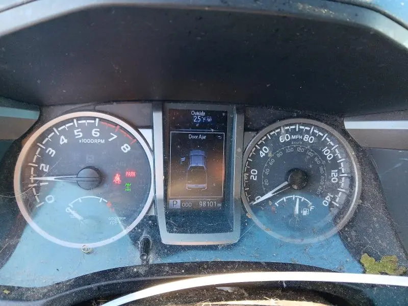 2017 TOYOTA TACOMA SR5 V6  