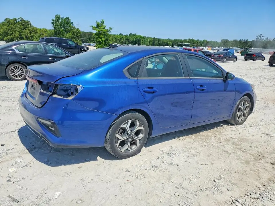 2021 KIA FORTE LXS  