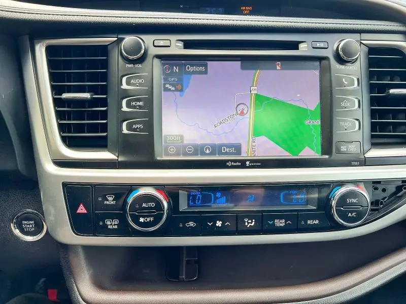 2014 TOYOTA HIGHLANDER XLE  