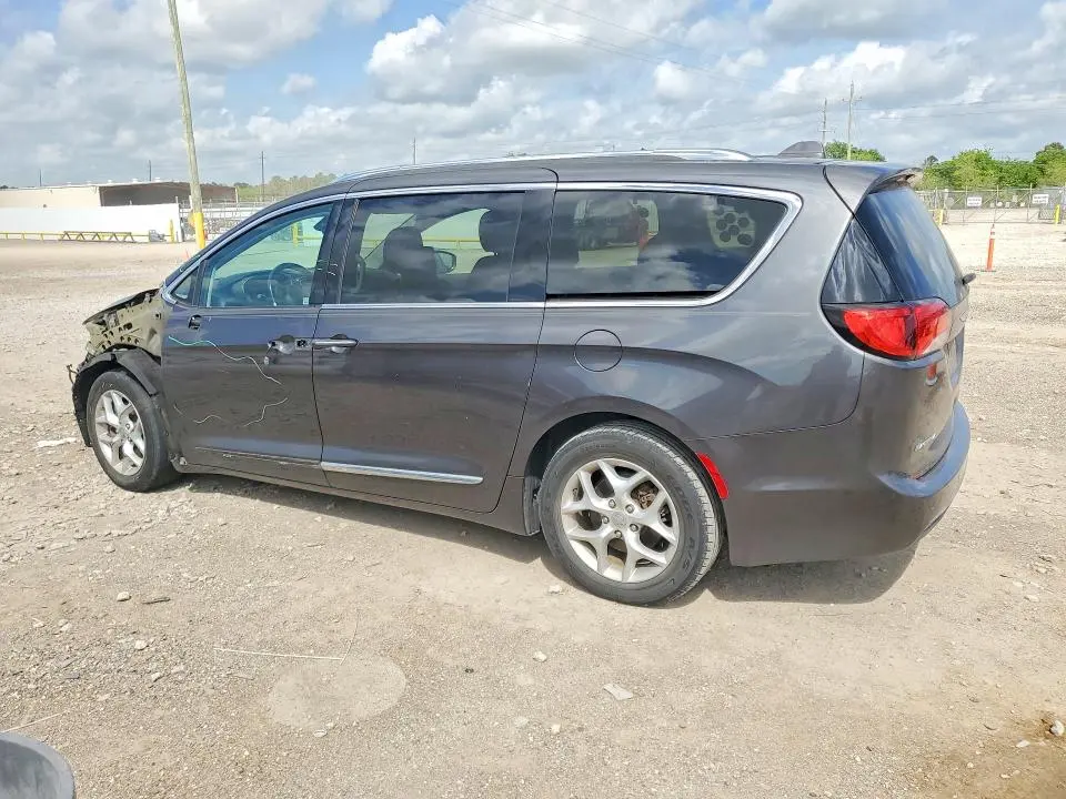 2017 CHRYSLER PACIFICA TOURING L PLUS  
