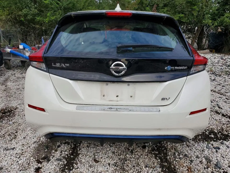 2018 NISSAN LEAF SV  