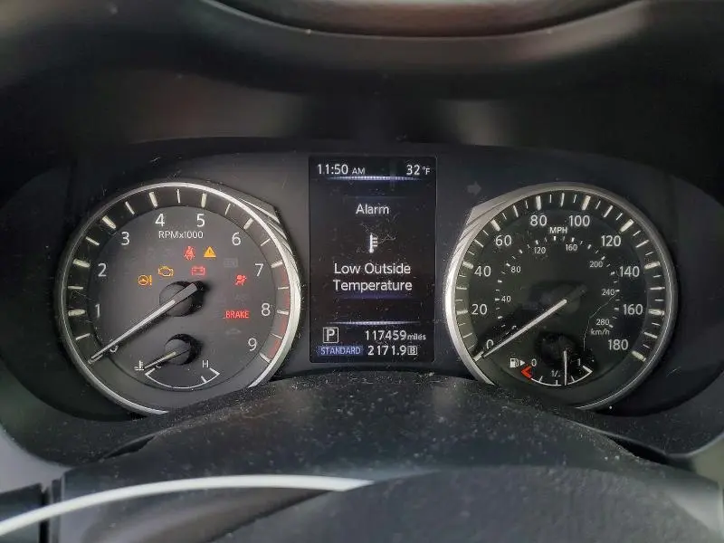 2018 INFINITI Q50 LUXE  