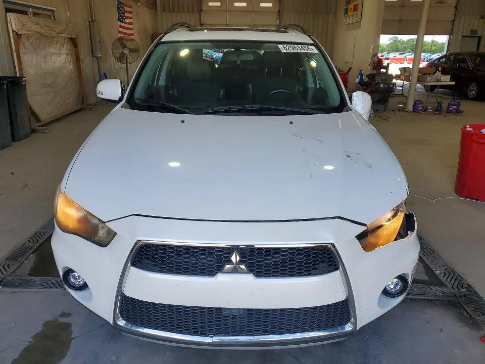2010 MITSUBISHI OUTLANDER SE  