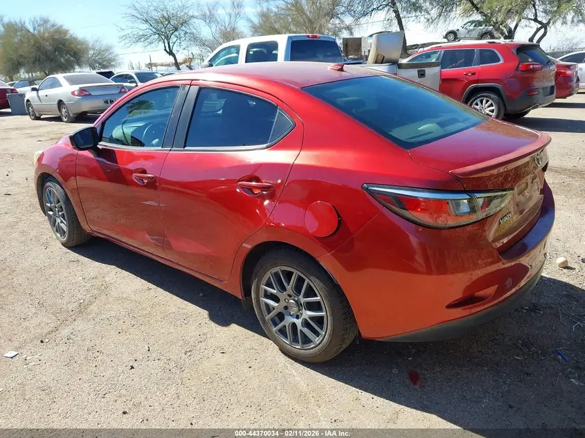 2019 TOYOTA YARIS LE