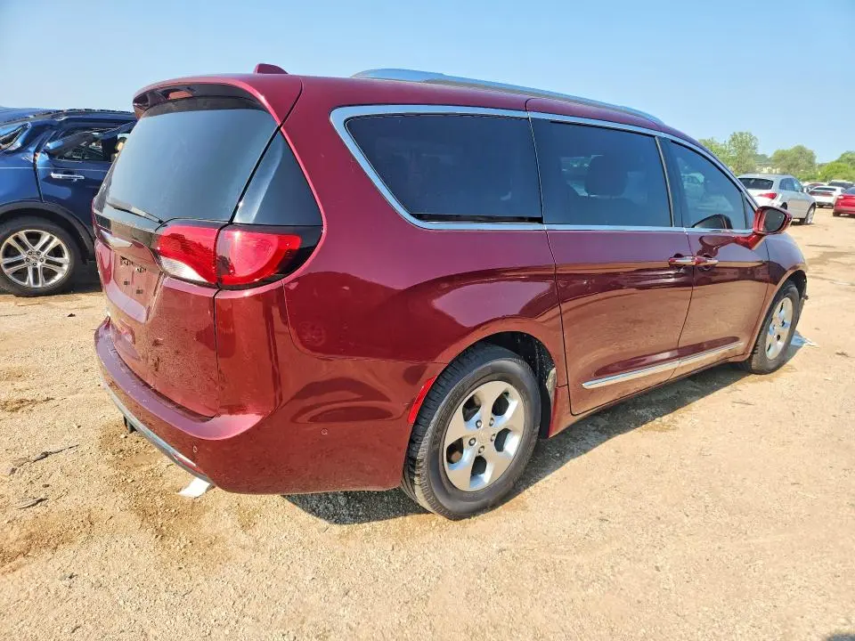 2017 CHRYSLER PACIFICA TOURING L PLUS  