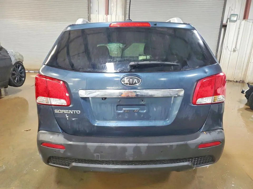 2012 KIA SORENTO LX  