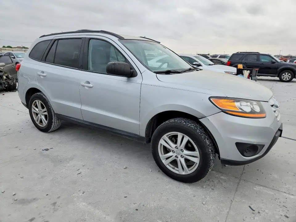 2010 HYUNDAI SANTA FE GLS  