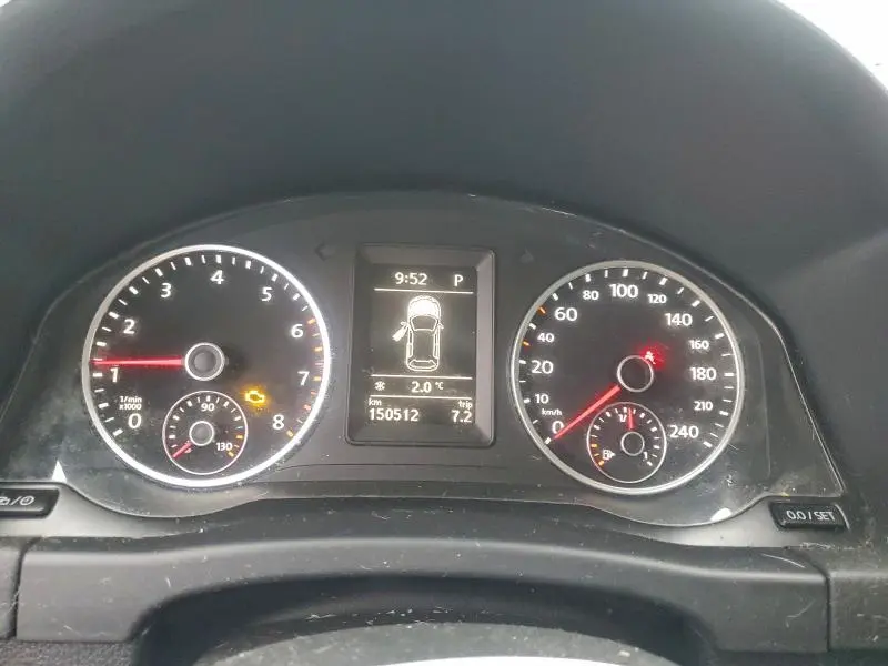 2015 VOLKSWAGEN TIGUAN S  