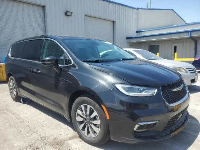 2022 CHRYSLER PACIFICA HYBRID TOURING L  