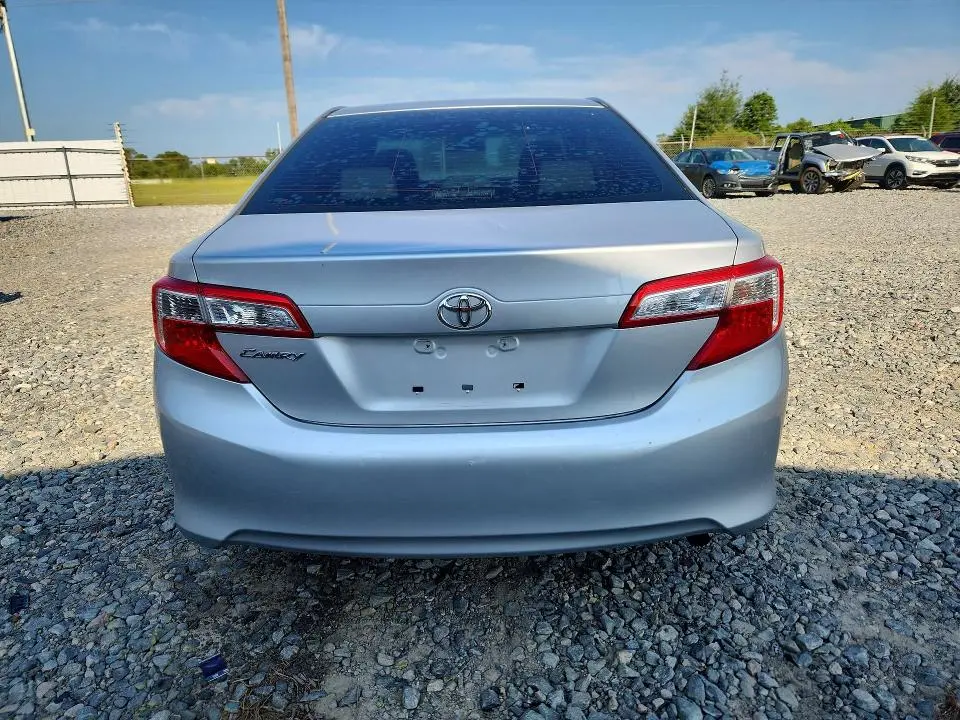 2014 TOYOTA CAMRY L  