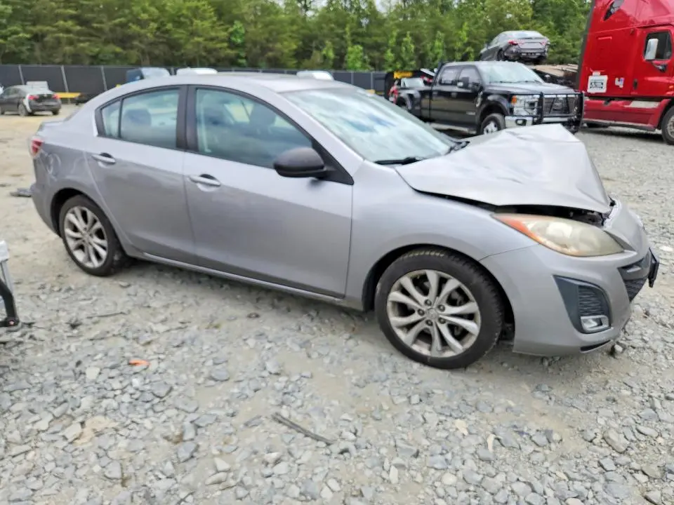2011 MAZDA 3 S  