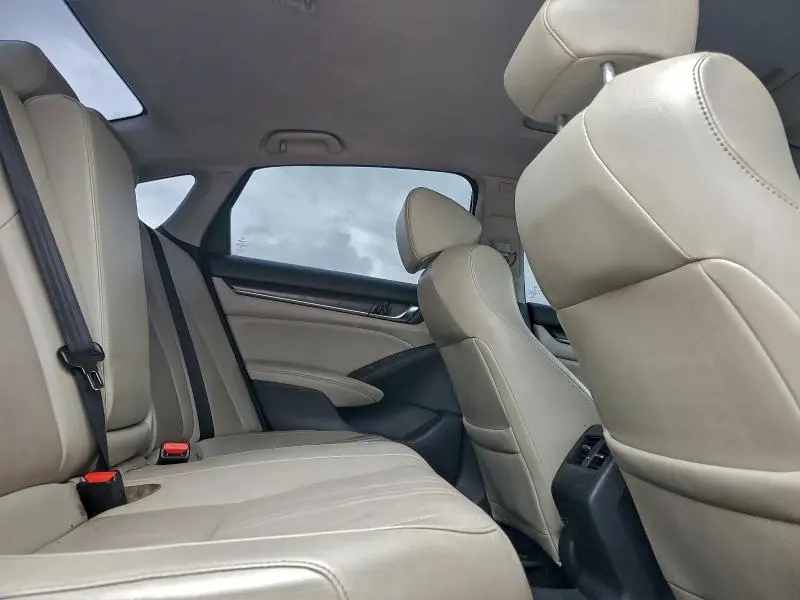 2018 HONDA ACCORD TOURING  